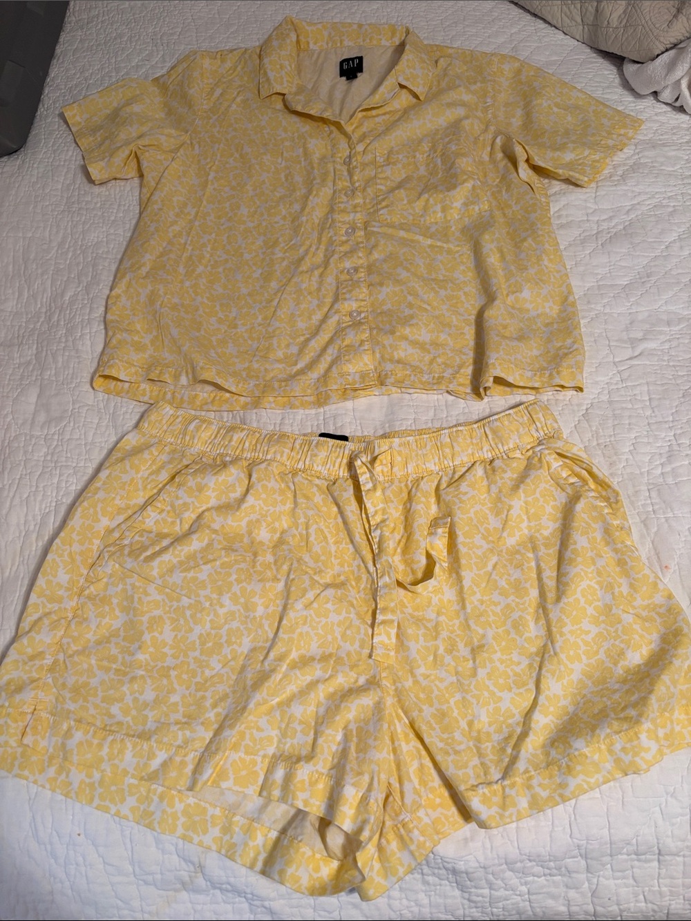 GAP Yellow Floral Short Pajama Set
